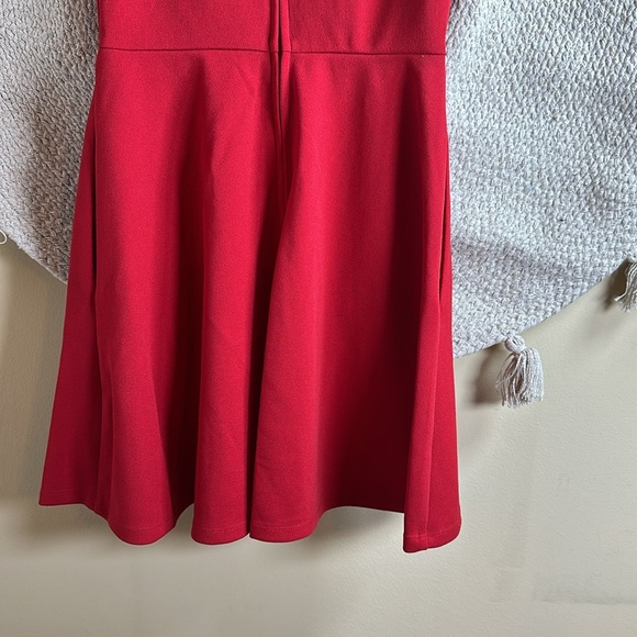 Red speechless dress - Picture 7 of 7